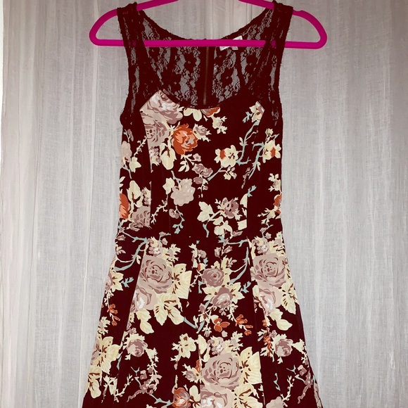 Black flower dress - Picture 1 of 5